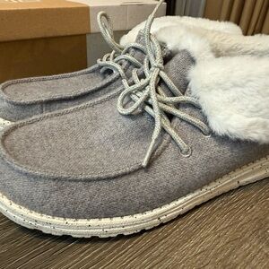 Hey Dude Women's Britt Ankle Boots